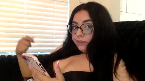 midnightbruja111 online show from 12.01.25