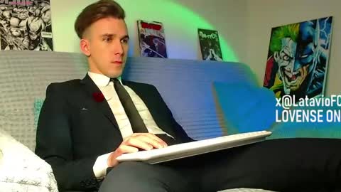 Snapshot of midnighter__ chatting on 05.15.26 Alexey or just Alex online show from 05.15.26