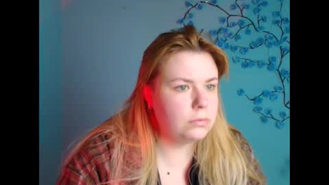 Snapshot of midnightmariana chatting on 05.02.26 Mariana online show from 05.02.26