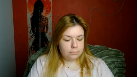 Snapshot of midnightmariana chatting on 05.21.26 Mariana online show from 05.21.26