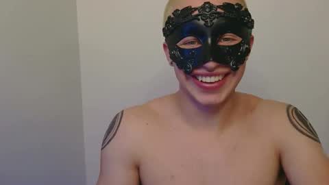 Snapshot of midnightmasc chatting on 03.28.26 midnightmasc online show from 03.28.26