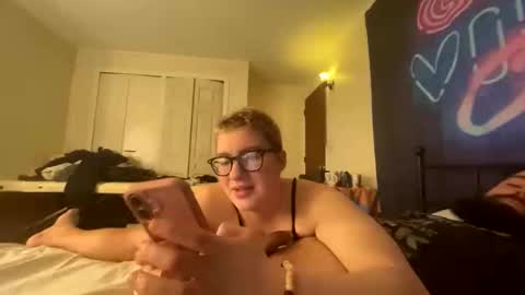 midnightmochi2 online show from 04.16.26