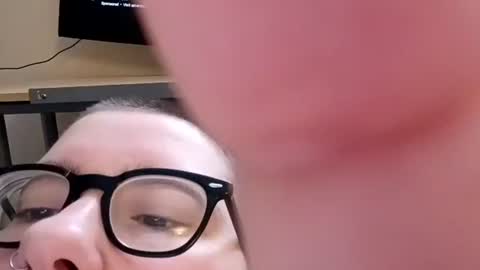 Snapshot of midnightmochi69 chatting on 02.23.26 Aerodean online show from 02.23.26