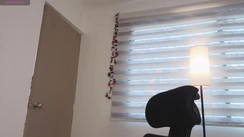 Snapshot of midori__san chatting on 10.15.25 midori__san online show from 10.15.25