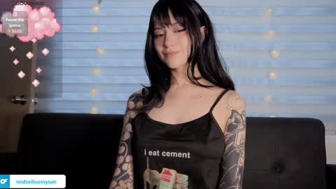 midori__san online show from 12.18.25