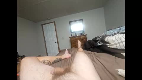 Snapshot of midwestbrojerk90 chatting on 12.04.25 midwestbrojerk90 online show from 12.04.25