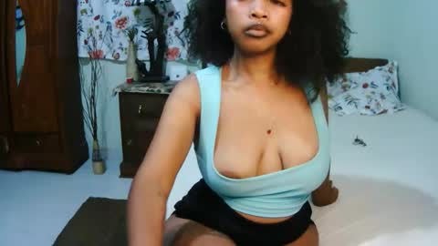 Snapshot of miel_07 chatting on 05.16.26 miel_07 online show from 05.16.26