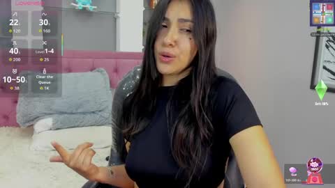 Snapshot of miel_latina chatting on 04.24.26 miel online show from 04.24.26