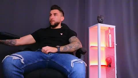 Snapshot of mightyaaron chatting on 02.16.25 MightyAaron online show from 02.16.25