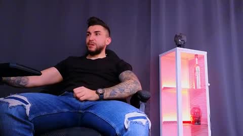 Snapshot of mightyaaron chatting on 03.01.25 MightyAaron online show from 03.01.25