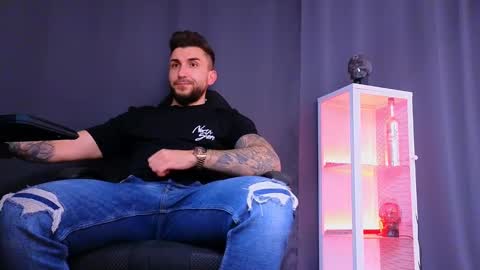 Snapshot of mightyaaron chatting on 03.02.25 MightyAaron online show from 03.02.25