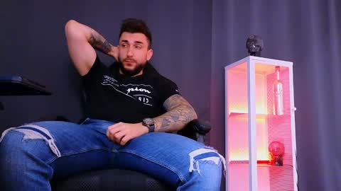 Snapshot of mightyaaron chatting on 03.11.25 MightyAaron online show from 03.11.25