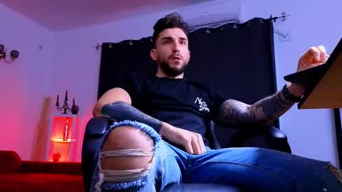 Snapshot of mightyaaron chatting on 01.05.26 MightyAaron online show from 01.05.26