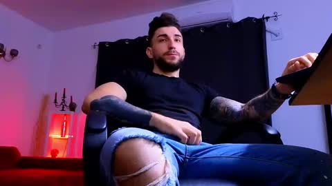 Snapshot of mightyaaron chatting on 01.06.26 MightyAaron online show from 01.06.26