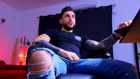 Snapshot of mightyaaron chatting on 01.08.26 MightyAaron online show from 01.08.26