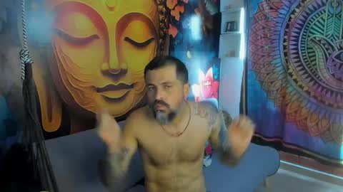 Snapshot of miguel_angeel_ chatting on 05.26.26 Miguel Angel online show from 05.26.26