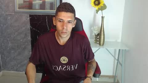 Snapshot of miguel_angelxxx chatting on 06.07.26 miguel online show from 06.07.26