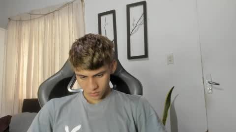 Miguel Hernandez online show from 02.19.25