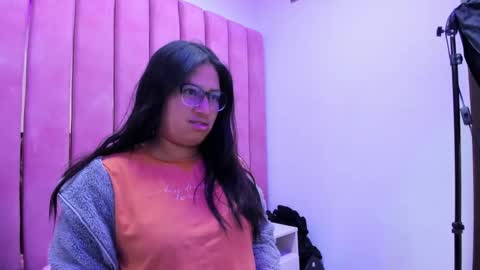 Snapshot of miha_smith chatting on 11.25.25 Miha online show from 11.25.25