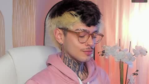 Snapshot of mihailleroy chatting on 12.10.24 MIHAIL LEROY finally independent model online show from 12.10.24