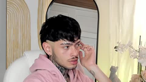 Snapshot of mihailleroy chatting on 01.16.25 MIHAIL LEROY finally independent model online show from 01.16.25