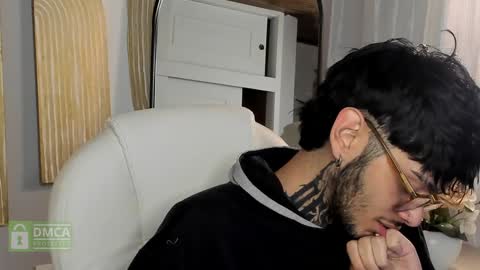 Snapshot of mihailleroy chatting on 01.30.25 MIHAIL LEROY finally independent model online show from 01.30.25