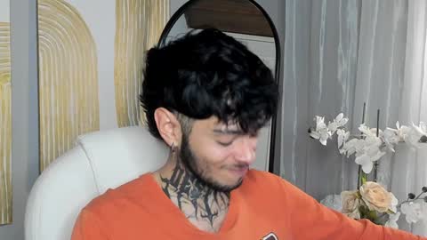 Snapshot of mihailleroy chatting on 01.31.25 MIHAIL LEROY finally independent model online show from 01.31.25