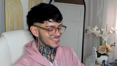 Snapshot of mihailleroy chatting on 02.07.25 MIHAIL LEROY finally independent model online show from 02.07.25