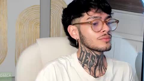 Snapshot of mihailleroy chatting on 02.14.25 MIHAIL LEROY finally independent model online show from 02.14.25