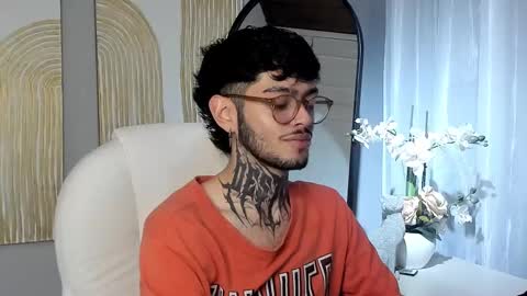 Snapshot of mihailleroy chatting on 02.19.25 MIHAIL LEROY finally independent model online show from 02.19.25