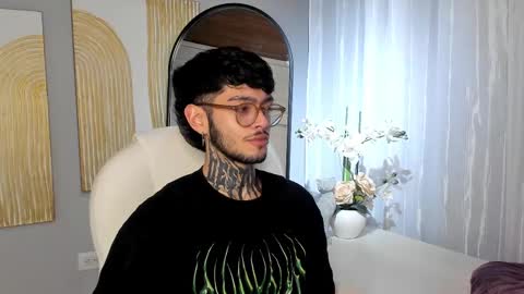 Snapshot of mihailleroy chatting on 02.23.25 MIHAIL LEROY finally independent model online show from 02.23.25