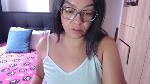 Snapshot of miia_big1boobs chatting on 01.27.25 miia big1boobs online show from 01.27.25