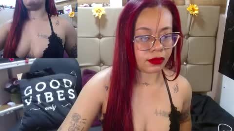 Snapshot of miia_spencer_ chatting on 09.27.25 miia online show from 09.27.25