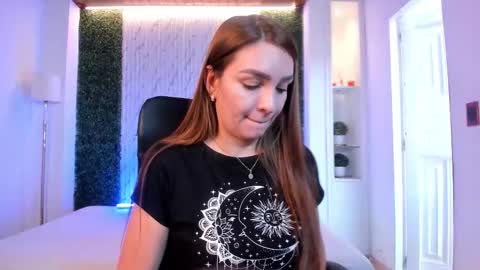 Miia 3 online show from 10.20.25