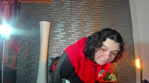 Snapshot of miia_zarate chatting on 11.01.25 Ma - online show from 11.01.25