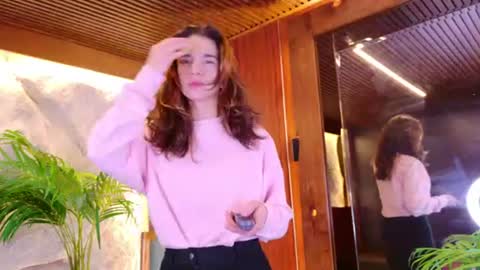  CALL ME MIA  online show from 07.04.26