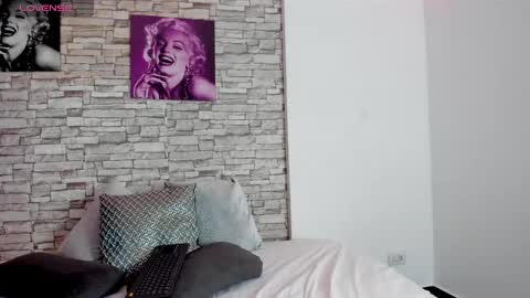 miiaa_monroe online show from 01.13.26