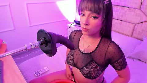 Mia Monroe online show from 02.05.26