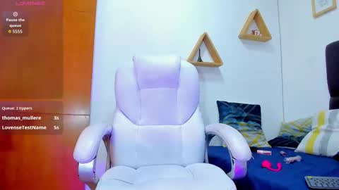 mia sofia online show from 10.14.25