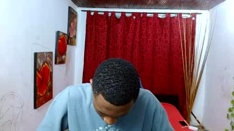 Snapshot of miilo18 chatting on 06.16.26 milo online show from 06.16.26