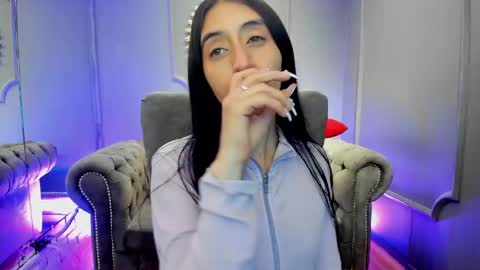 Snapshot of miilu__1 chatting on 01.14.25 miilu online show from 01.14.25