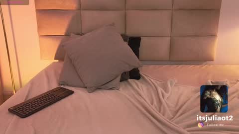   online show from 01.31.25