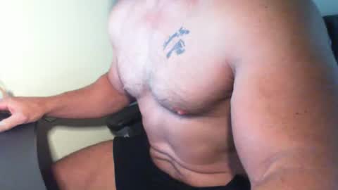 Snapshot of mik_meadows chatting on 05.30.26 mik_meadows online show from 05.30.26