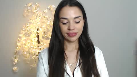 Mika online show from 09.30.25