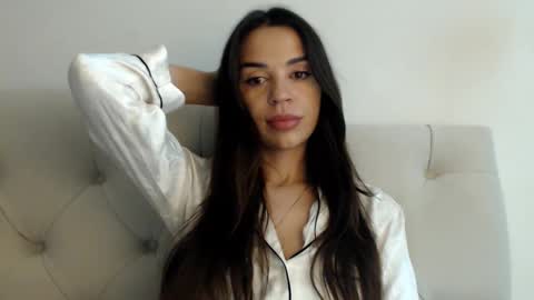 Mika online show from 10.25.25