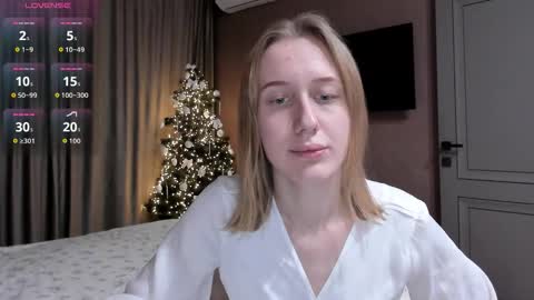 Mika online show from 12.19.25