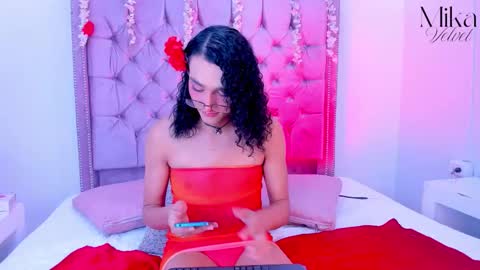 mika_velvet online show from 02.20.26