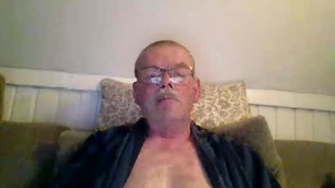 Snapshot of mikael42 chatting on 05.05.26 mikael42 online show from 05.05.26
