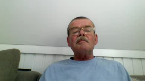 Snapshot of mikael42 chatting on 07.21.26 mikael42 online show from 07.21.26