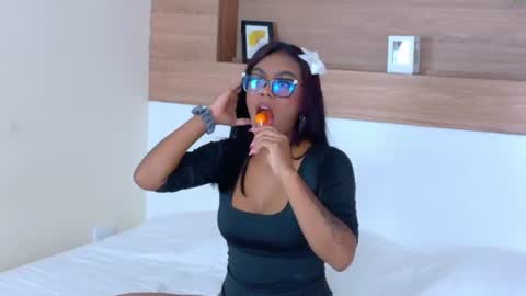 mikaellafoxx online show from 07.08.26